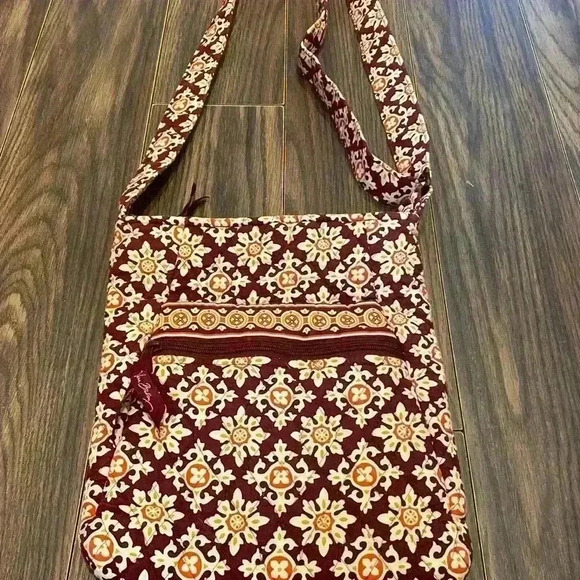 Vera Bradley Handbags - Vera Bradley Purse